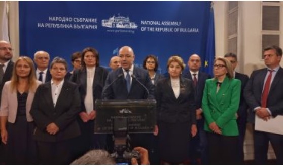 С неуспех завърши първият опит за съставяне на правителство в